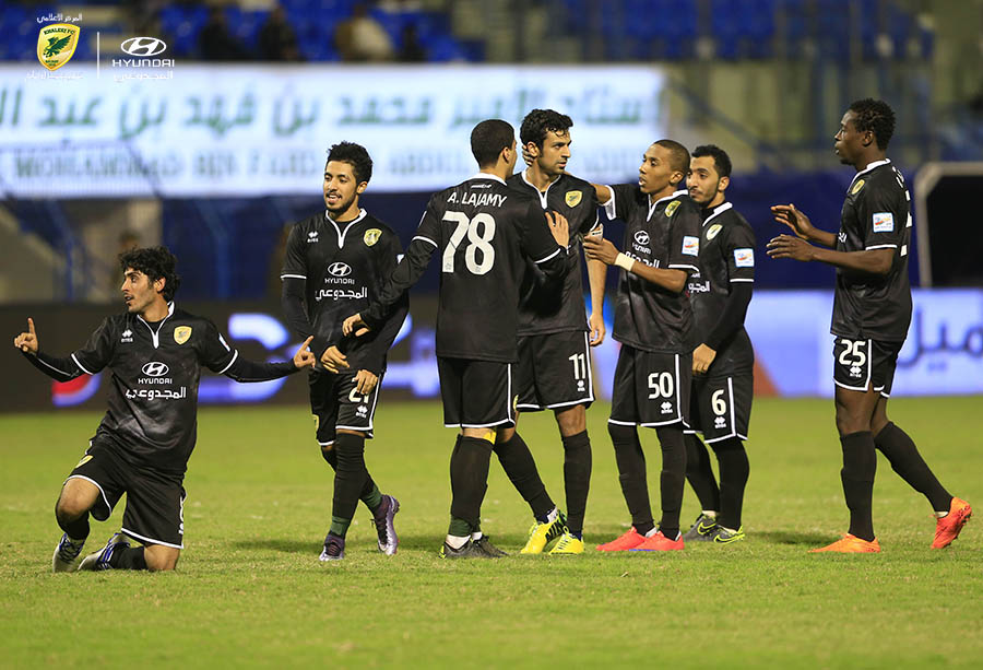 النصر يفلت من نسر الخليج بالتعادل 1/1